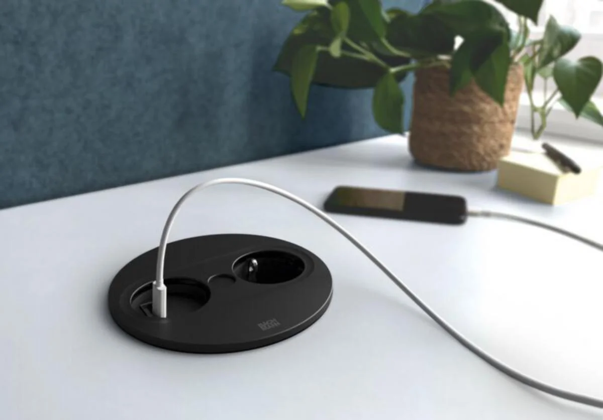 Pistorasia + Usb Twist 2 1Xpr + Usb/A\U0026C-Lat. Musta