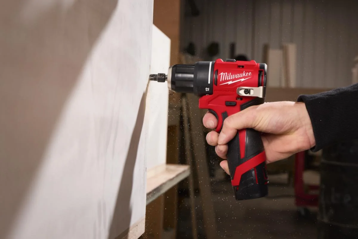 Akkuporakone Milwaukee M12 Blddrc-202C